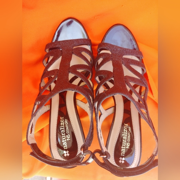 Party Ready 🥳 Naturalizer Danya Black Glitter Platform Sandals Chunky Heel 7.5 - Picture 5 of 9